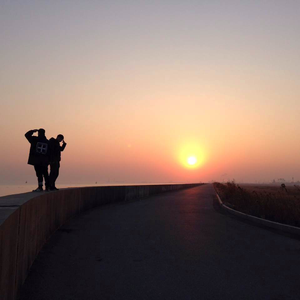 能看到女生光着身子的软件
